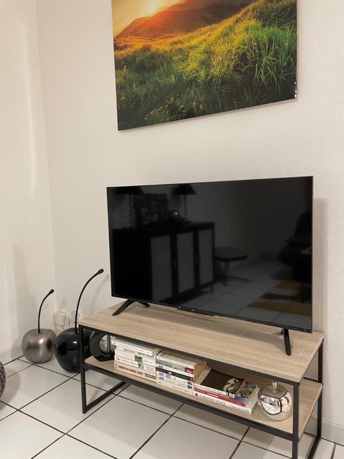 Ferienwohnung T2 Plein Centre Au 1Er Etage Avec Parking Prive Millau Exterior foto